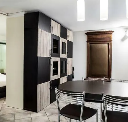Apartment Interno 1 *